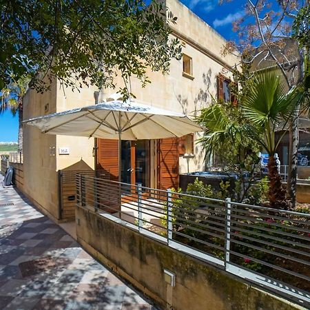 Getawaynpetto Private Duplex Maisonette With Jacuzzi Hot Tub Mgarr Ngoại thất bức ảnh
