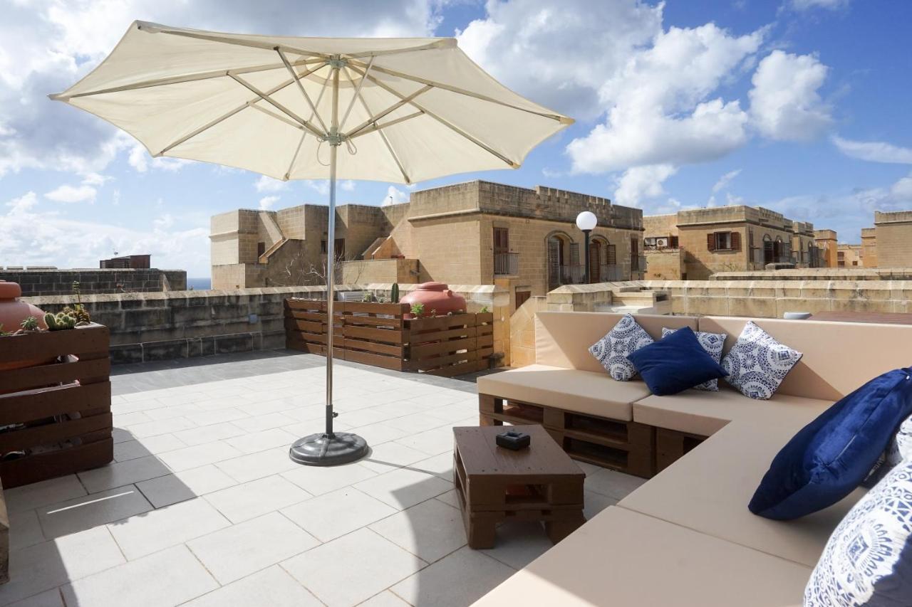 Getawaynpetto Private Duplex Maisonette With Jacuzzi Hot Tub Mgarr Ngoại thất bức ảnh