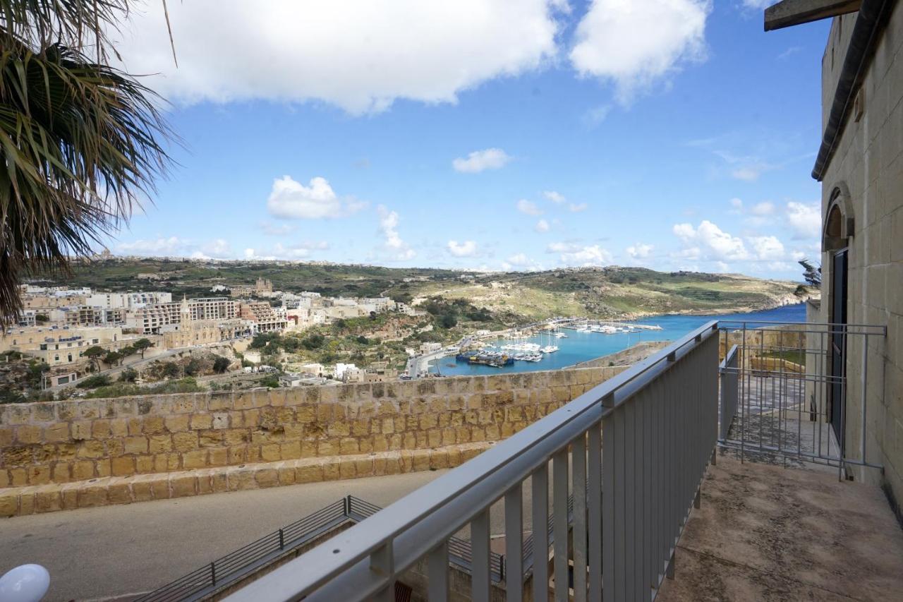 Getawaynpetto Private Duplex Maisonette With Jacuzzi Hot Tub Mgarr Ngoại thất bức ảnh